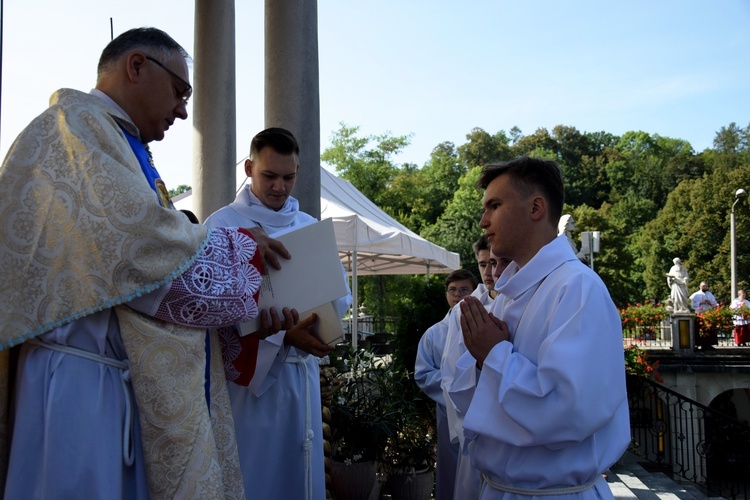 Błogosławieństwo ceremoniarzy w Limanowej