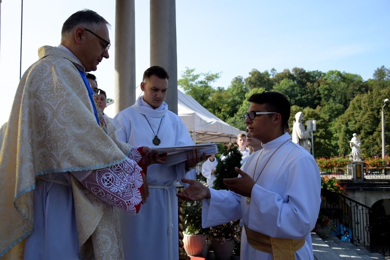 Błogosławieństwo ceremoniarzy w Limanowej