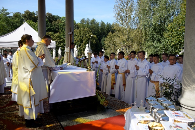 Błogosławieństwo ceremoniarzy w Limanowej