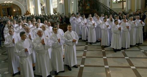 Kursy dla nadzwyczajnych szafarzy Komunii św. w diecezji radomskiej organizowane są co dwa lata. Ostatnia promocja odbyła się w katedrze 31 marca 2019 roku.