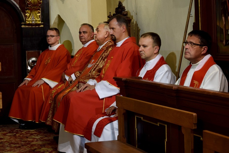 Stary Sącz. Błogosławieństwo ceremoniarzy