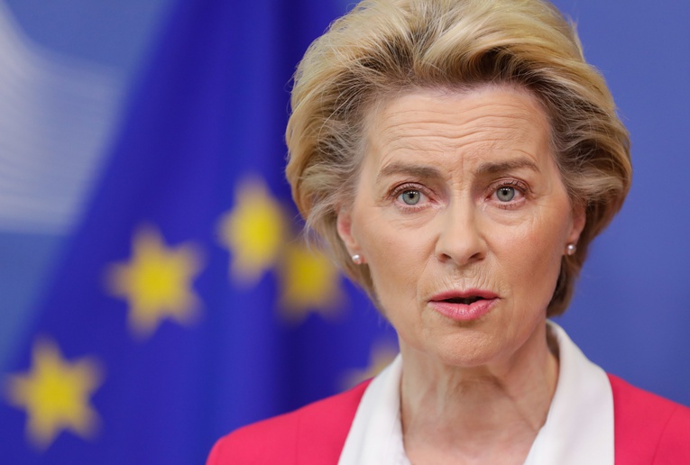 Von der Leyen: Stary system migracyjny nie działa