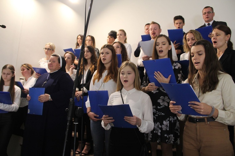 Dąbrowa Tarnowska. Posłanie misyjne ks. Pawła Dąbrowy