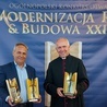 Nagrodę odebrali ks. Bogumił Karp i Marek Hałon z firmy Castellum.