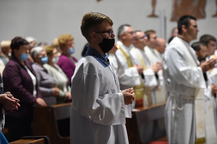 Pielgrzymka Straży Honorowej NSPJ do Biadolin