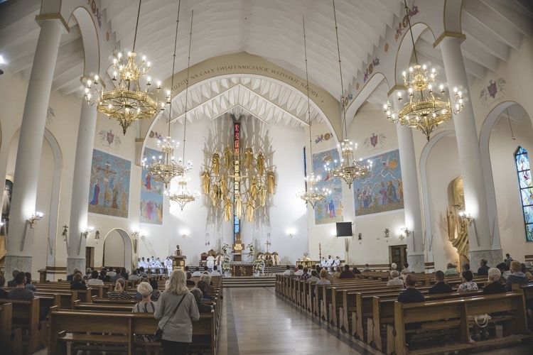 Dębica. Błogosławieństwo ceremoniarzy