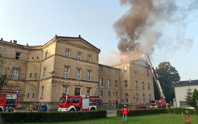 Szkoła katolicka i klasztor oblatów w Lublińcu potrzebują pomocy