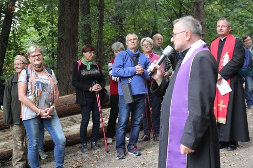 Droga Krzyżowa z Porąbki na Trzonkę - wrzesień 2020