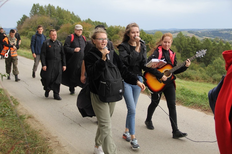 Ciężkowice - Jamna. Okręgowa pielgrzymka młodych