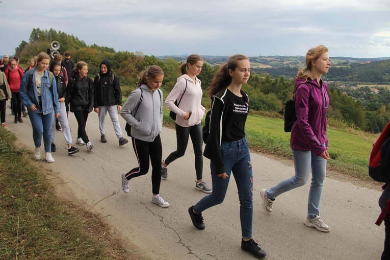 Ciężkowice - Jamna. Okręgowa pielgrzymka młodych