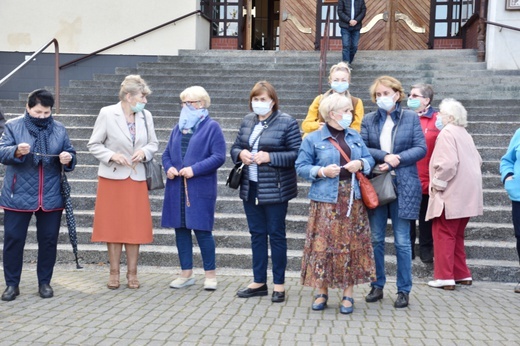 Koronka przy ulicy Gomółki i Hubala 2020
