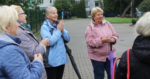 Koronka w pogodę i niepogodę