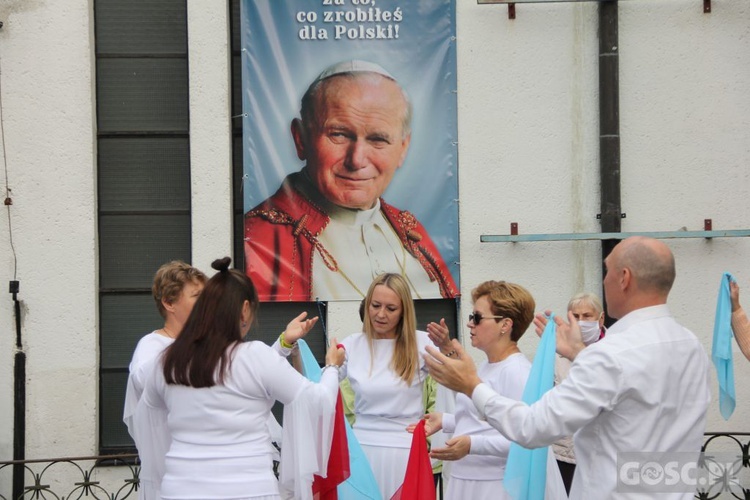 Gorzów Wlkp. Koronka na ulicach miast świata