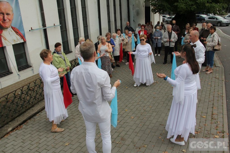 Gorzów Wlkp. Koronka na ulicach miast świata