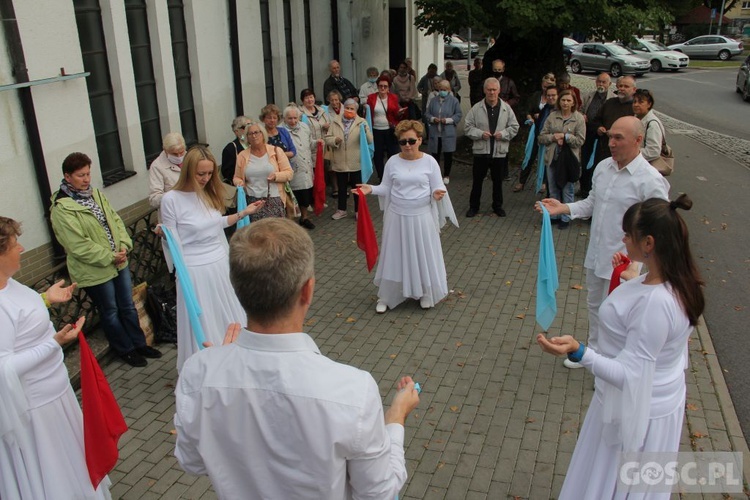 Gorzów Wlkp. Koronka na ulicach miast świata