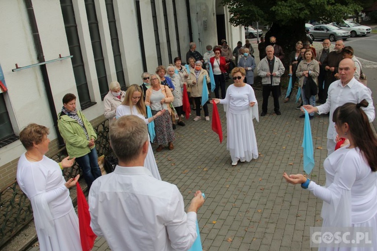 Gorzów Wlkp. Koronka na ulicach miast świata