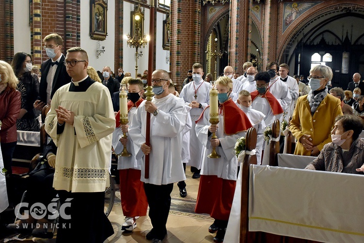 Msza św. prymicyjna o. Miłosza Mażewskiego w wałbrzyskiej kolegiacie