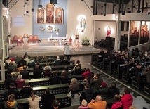 Więcej informacji o samej modlitwie o dzieci, a także inicjatywach z nią związanych znaleźć można na stronie: modlitwaopotomstwo.pl.