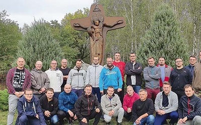 Grupa organizuje również spotkania pn. Weekend Ojców.