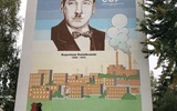 Stalowa Wola. Mural przedstawiający Eugeniusza Kwiatkowskiego na bloku przy ul. Chopina.