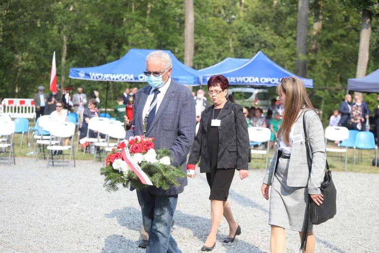 Uroczystość 74. rocznicy wymordowania partyzantów "Bartka" w Starym Grodkowie - 2020