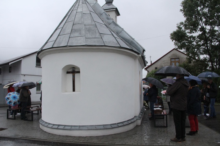 Cyganowice. Błogosławieństwo odnowionej kaplicy