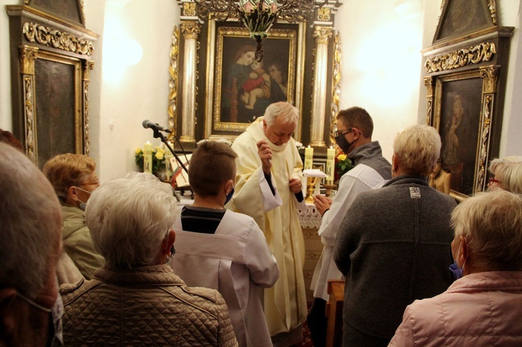 Cyganowice. Błogosławieństwo odnowionej kaplicy