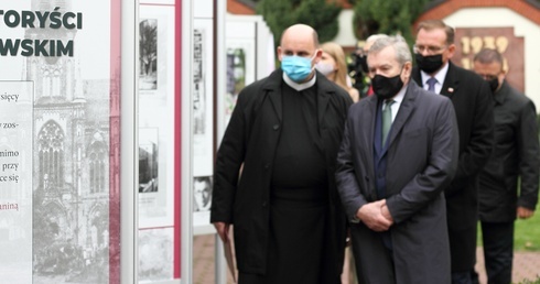 Ewangelizacyjna wystawa w 76. rocznicę zakończenia Powstania Warszawskiego 