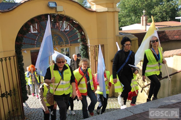 Rokitno. Rozpoczęła się diecezjalna pielgrzymka różańcowa