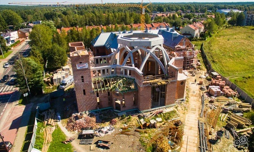 Katowice. Uroczystość poświęcenia i umieszczenia kamienia w nowo budowanym kościele pw. Świętego Antoniego w Starych Panewnikach