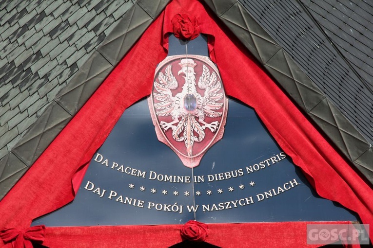 Odpust różańcowy i wręczenie diecezjalnych odznaczeń w Rokitnie
