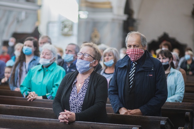 Diecezjalna pielgrzymka Żywego Różańca do Barda