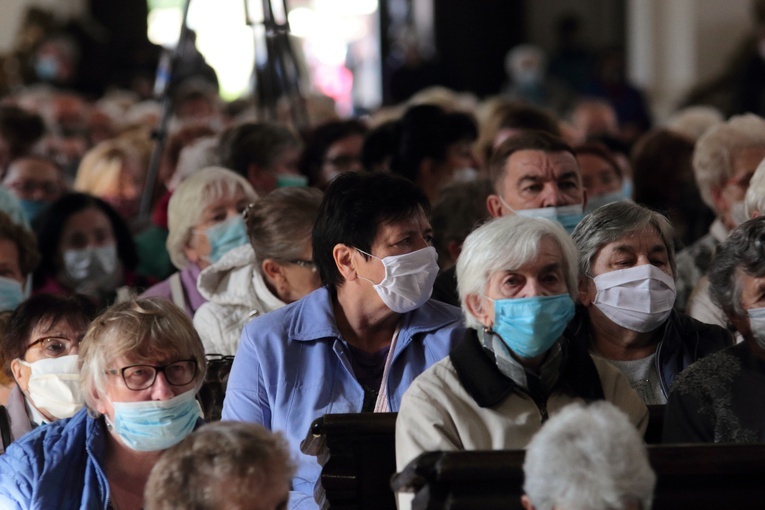 Żywy Różaniec u Matki