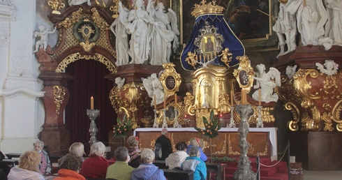 Żywy Różaniec u Matki