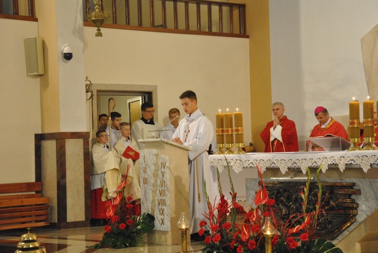 Bierzmowanie i wizytacja w Szymbarku