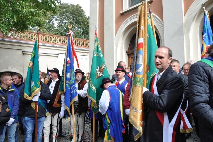 Pielgrzymka hodowców gołębi i orkiestr kalwaryjskich