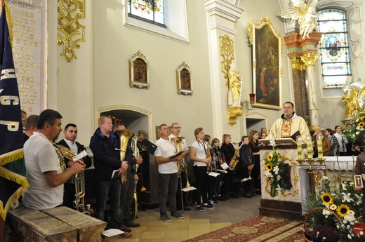 Pielgrzymka hodowców gołębi i orkiestr kalwaryjskich