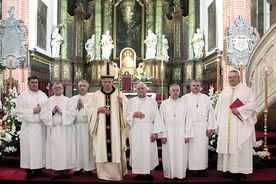 ◄ To zobowiązanie dożywotnie, wymagajace od kandydatów i późniejszych lektorów stałej formacji.