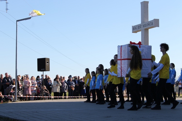 Zrobili prezent św. Janowi Pawłowi II