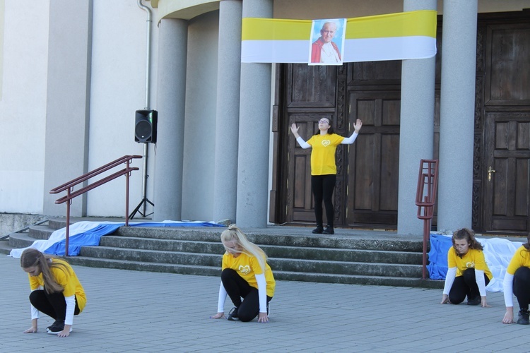 Zrobili prezent św. Janowi Pawłowi II