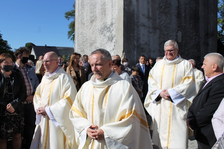 Matka Boża z Lourdes i Stygmaty św. Franciszka z Asyżu