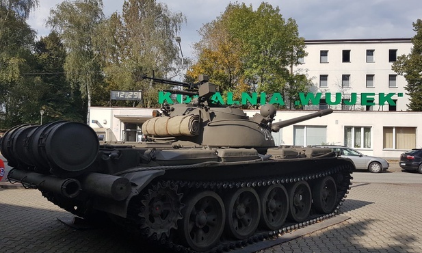 Katowice. Czołg pod kopalnią Wujek... będzie to nowy eksponat w Śląskim Centrum Wolności i Solidarności
