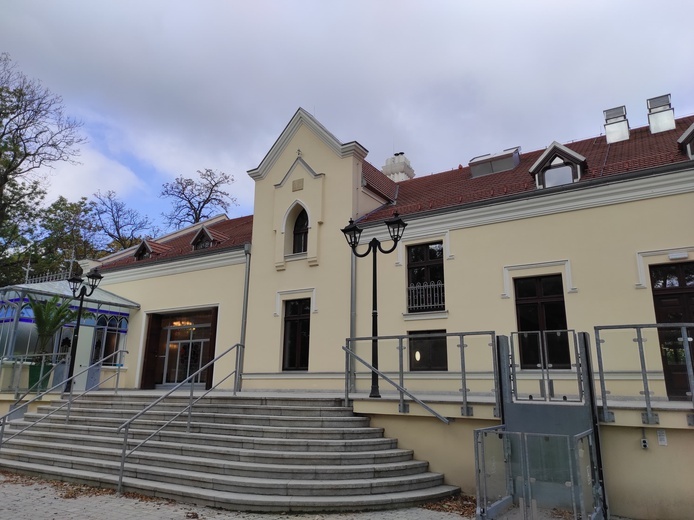 Odrestaurowany Pałac Rheinbabenów w Siemianowicach Śląskich 