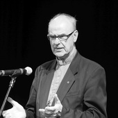 Bp Jan Szarek podczas ekumenicznego konkursu biblijnego "Jonasz" w Bielsku-Białej.