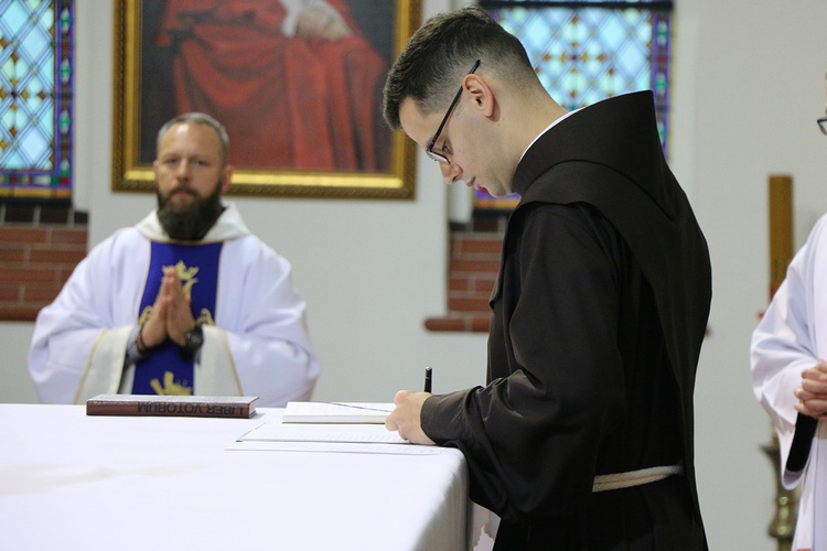 Śluby wieczyste braci franciszkanów na wrocławskich Karłowicach