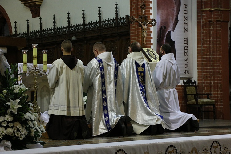 Śluby wieczyste braci franciszkanów na wrocławskich Karłowicach