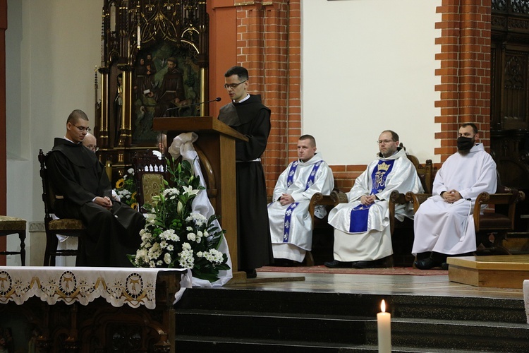 Śluby wieczyste braci franciszkanów na wrocławskich Karłowicach