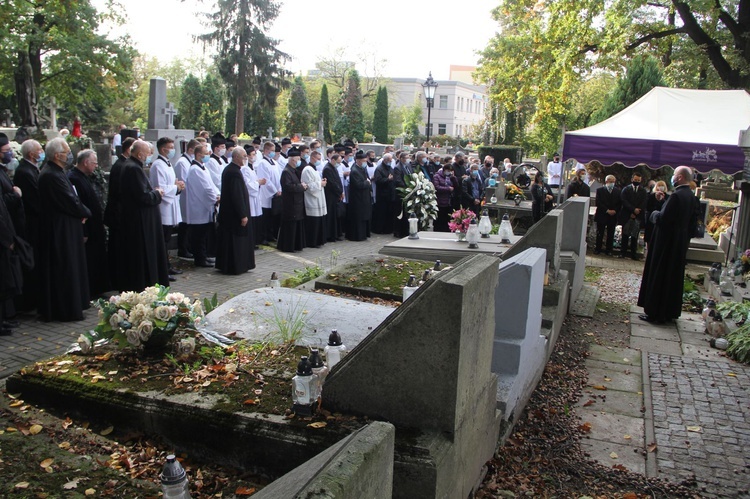 Tarnów. Pogrzeb śp. ks. prał. Adama Nowaka