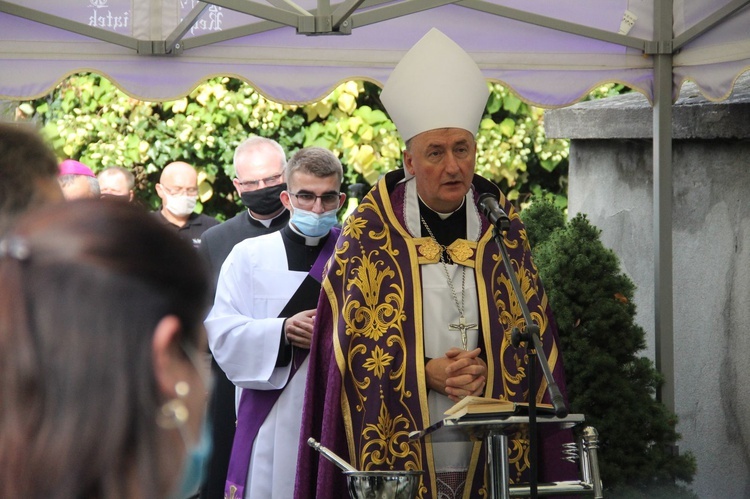 Tarnów. Pogrzeb śp. ks. prał. Adama Nowaka