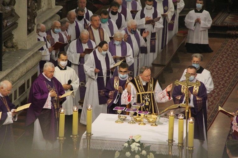 Tarnów. Pogrzeb śp. ks. prał. Adama Nowaka